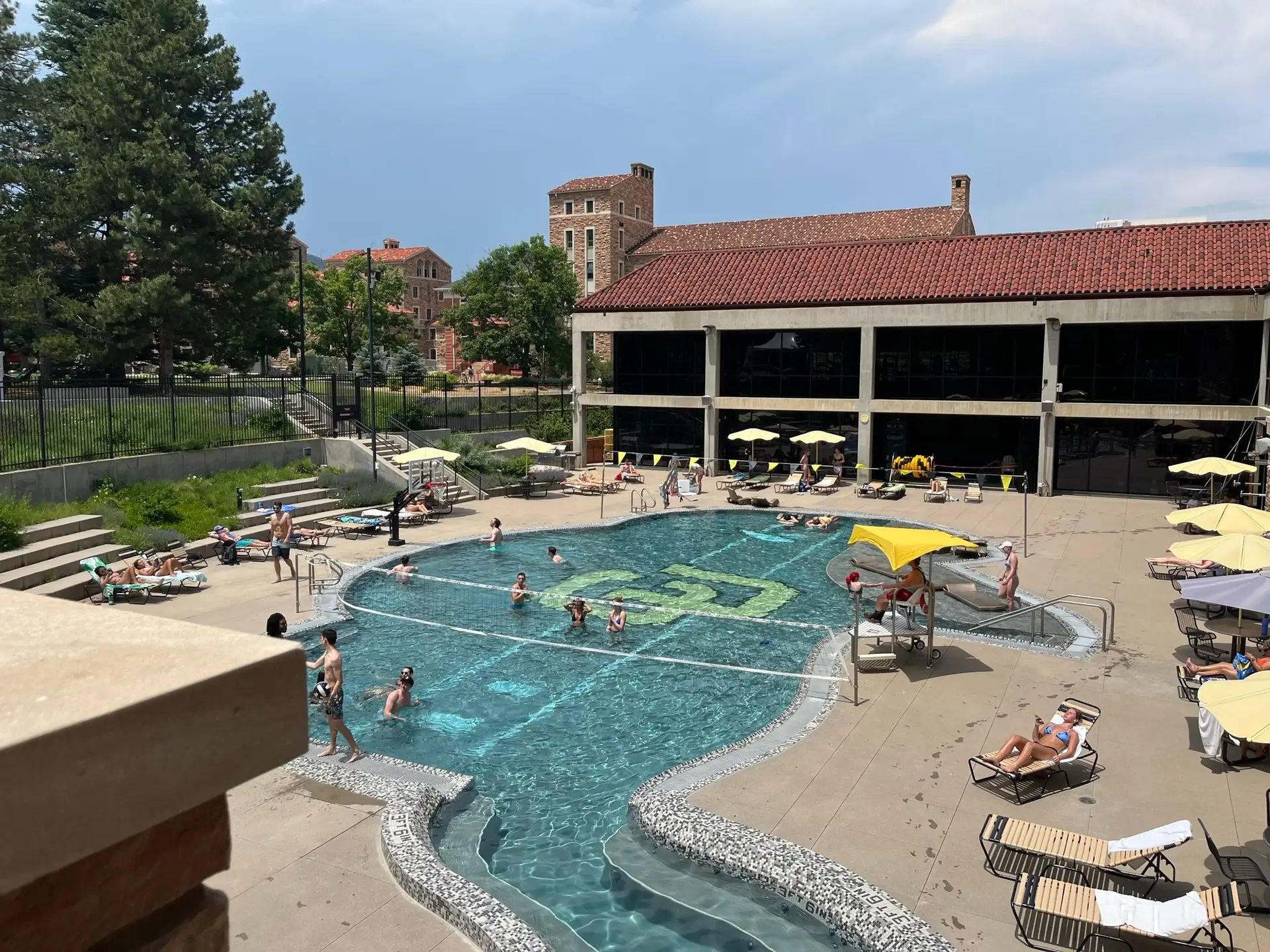 Oudoor pool of university of colorado Boulder - Planning of Westchester